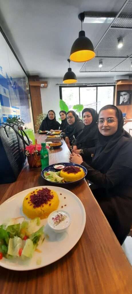 بهترین مدرسه مشهد فرهوشان