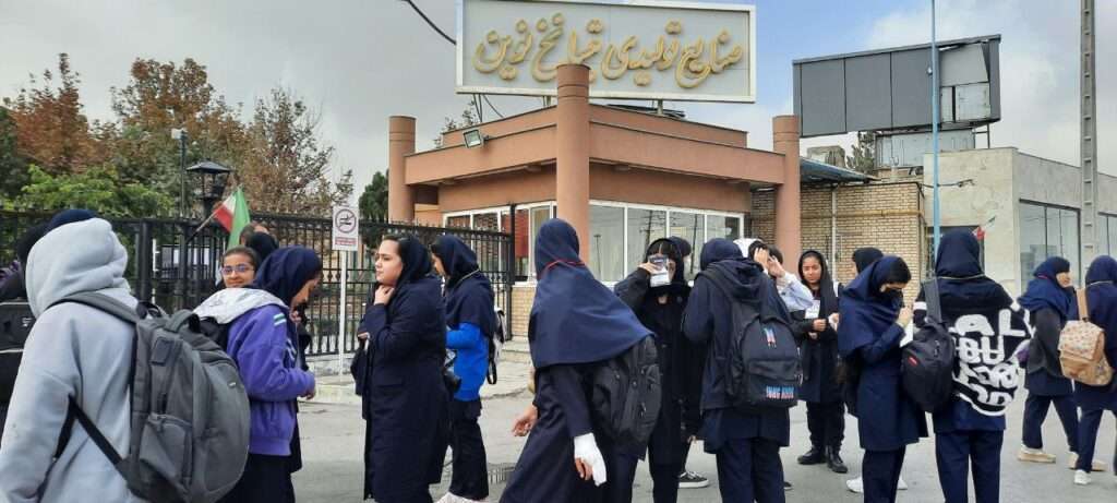 بهترین مدرسه مشهد فرهوشان