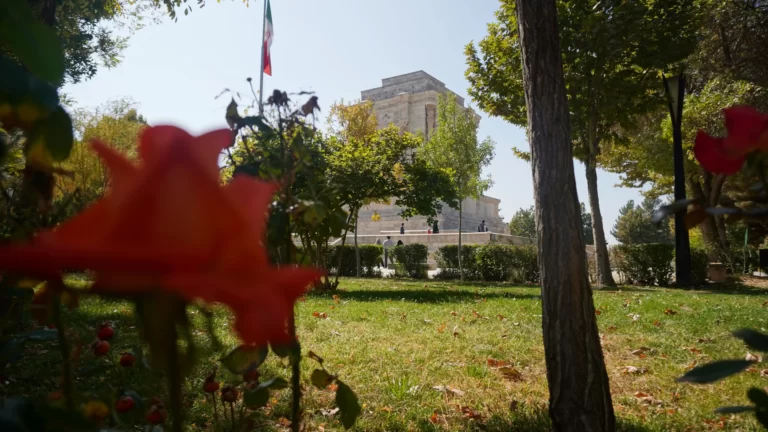 بهترین دبیرستان مشهد فرهوشان