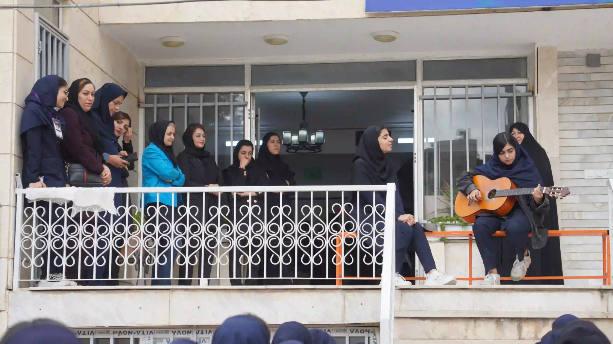بهترین دبیرستان مشهد فرهوشان
